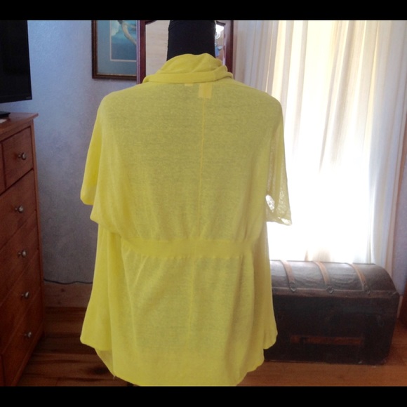 Sweater\Shrug - Picture 3 of 8